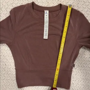 lululemon athletica Women’s 2 Mauve color Crop Top thumbnail 4