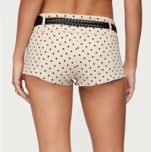 Edikted lowrise polka dot shorts  thumbnail 2