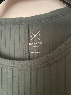 PacSun Top thumbnail 2