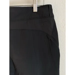 REI Co-op Women's Trail Shorts Black Zipper Pocket Outdoor Hiking Shorts Size 10 thumbnail 5