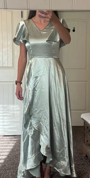Ivy City Co Callie Dress Sage Satin Size 2 Maxi thumbnail 1