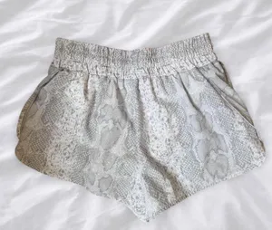 Lee Glyder Snake Print Athletic Running Shorts | Lined | Women’s XS thumbnail 2