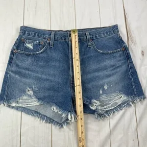 Women’s Levi’s 501 jean shorts size 31 thumbnail 6