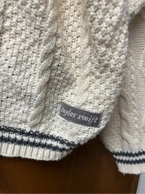 Taylor Swift Folklore Album Era Cable Knit V-Neck Button Cardigan Sweater MD/LG thumbnail 8