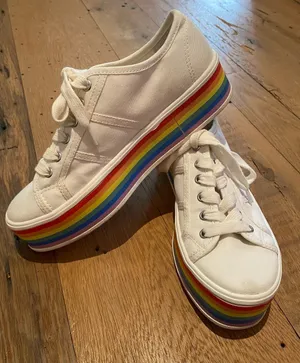 Gianni Bini Rainbow Canvas On Beat Platform Canvas Sneakers Lace Up Size 6 thumbnail 1