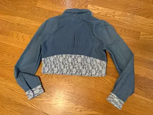 En Crême Long sleeve Cropped Button-Front Shirt - denim Blue size M thumbnail 12