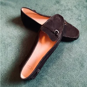 Women’s UGG suede leather loafers 🌟🌟🌟 thumbnail 10