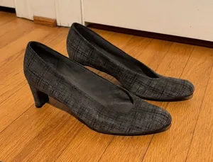 Stuart Weitzman Metallic Grey
Plaid Heels, size 8 thumbnail 1