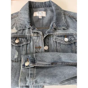 Time and Tru Womens Size Small 4‎ 6 Light Wash Distressed Blue Denim Jean Jacket thumbnail 5