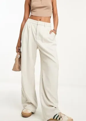 Hollister Co. Ultra High Rise Wide Leg Cargo Trouser – Ivory/Cream – XS thumbnail 1