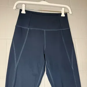 Girlfriend Collective Skyline Compressive High-Rise Legging in Skyline Sz Small thumbnail 6