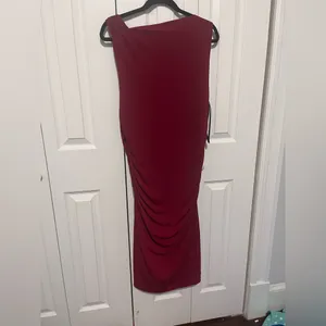Donna Karan Burgundy Gown Size Large thumbnail 4