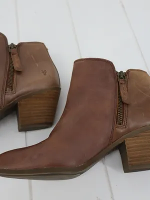 Frye Judith Double Zip Leather Ankle Boots 6.5M Brown Western Boho Block Heel thumbnail 8