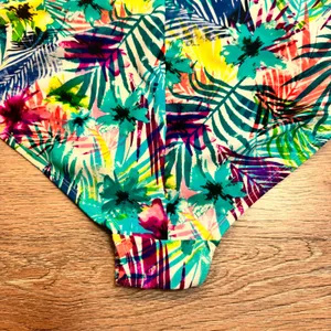 Catalina Swim Size 16-18 XLarge Tropical Floral Print Halter One Piece Swimsuit‎ thumbnail 4