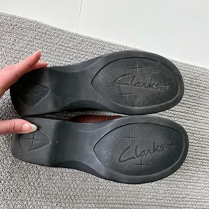 Clark’s Dark Brown Leather Low Heel Mules Clogs Size 9M thumbnail 4
