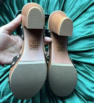 Soda Women Crisscross Band Chunky Platform Block Mid Heel Sandal thumbnail 7