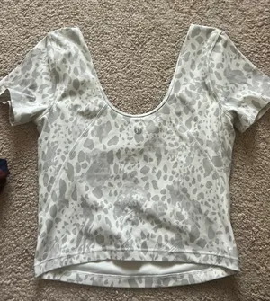 Lululemon Align T-Shirt Cheetah Camo Antique White Multi thumbnail 4