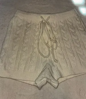 White Fox Shorts thumbnail 1