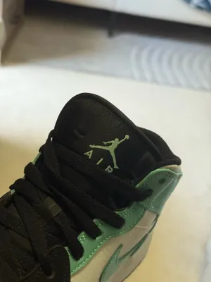 Air Jordan 1 Mid thumbnail 10