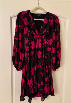 Banana Republic a Dress Bell Sleeves thumbnail 2
