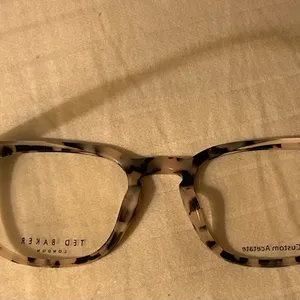 Ted Baker London Tortoiseshell Cat-Eye Glasses - Beige and Brown thumbnail 4