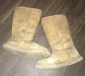 UGG classic tall 5815 shearling lined boots thumbnail 1