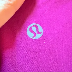 LULULEMON Align‎ High Rise Waist Leggings 25” Berry Pink Purple size 6 thumbnail 3