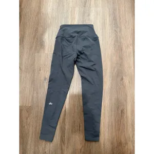 Alo Yoga High-Waist Airbrush Leggings Womens XS Anthracite Gray Activewear 4009 thumbnail 3