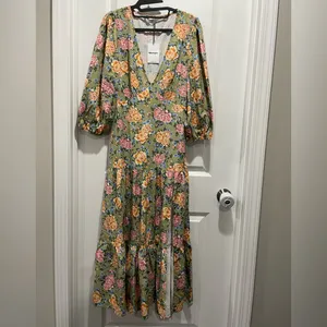 Showpo Alayna Midi Dress-Thigh Split Tiered Floral Dress in Sage Size 8 thumbnail 5