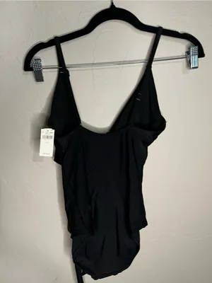 Aerie‎ NWT Black Wrap Full Coverage Front Cutout One Piece Swimsuit thumbnail 9