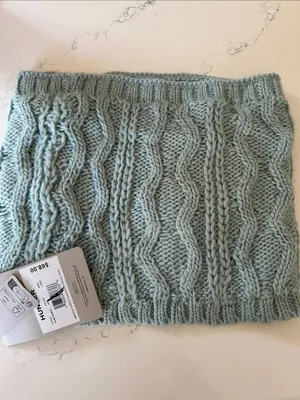 Hunter cable-knit Neck Warmer, light blue, logo in front. NEW with tags thumbnail 3
