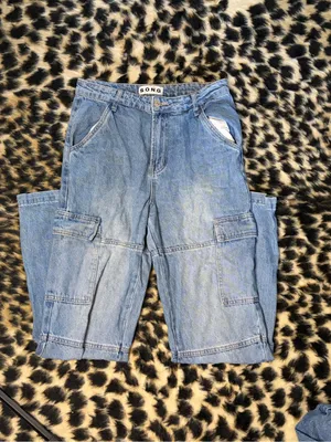 Straight-Leg Light Blue Cargo Jeans for Women thumbnail 2