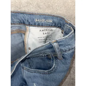 American Eagle High Rise Baggy Jean Blue Women's Jeans‎ Size 6 Distressed thumbnail 3