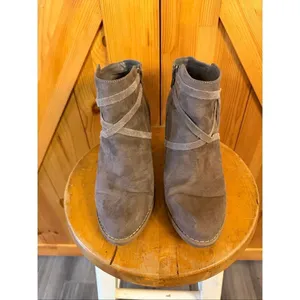 Express Boots Womens 10 Ankle Booties Heels Casual Brown Fabric Side Zipper thumbnail 2