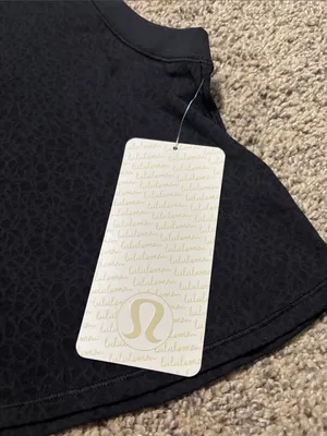 Lululemon Hint of Sheer Cropped Tank NWT size 4 thumbnail 5