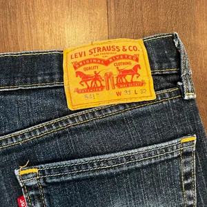 Levis 541 Vintage Womens Low Flare Blue Denim Stretch Jeans Raw Hem Sz 8 31 x 32 thumbnail 5