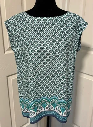 Ann Taylor Factory Green & White Geometric Print Sleeveless Shell Top thumbnail 1