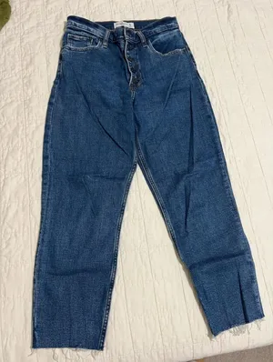 Abercrombie mom high rise jeans thumbnail 1