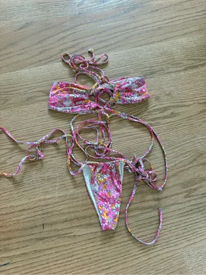 Frankies Bikinis set thumbnail 2