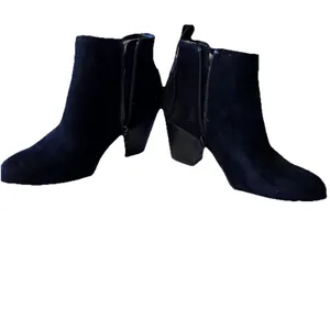Dolce Vita Women's Black Collyns Short Bootie Suede Leather Stack Heel Size 7.5 thumbnail 5