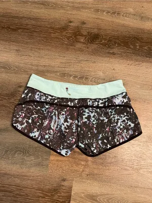 lululemon athletica Speed Short *4-way Stretch Abstract Print Athletic Shorts 10 thumbnail 4