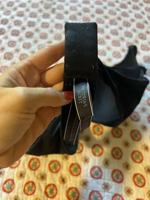 Victoria’s Secret Black Perfect Shape Bra size 36D thumbnail 4
