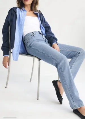 Abercrombie & Fitch 90s Slim Straight Ultra High Rise Curve Love Jeans 26/2 thumbnail 1