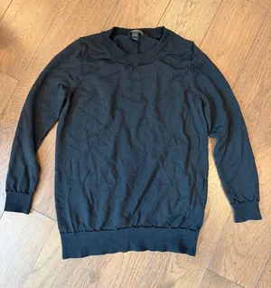 J. Crew Women’s Black Merino Wool Crewneck Sweater Size Small - C69-065 thumbnail 1