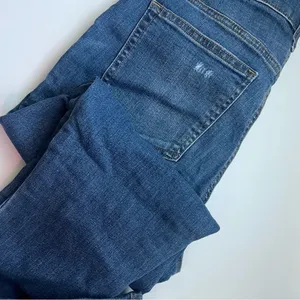 Gap • Medium Blue True Skinny Destructed Jeans thumbnail 3