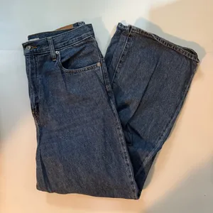 Levi’s High-Waisted Straight Jeans thumbnail 3
