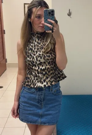 Universal Threads Jean Skirt Denim thumbnail 2