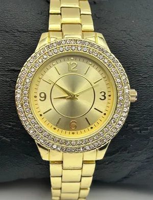 Women’s Gold-tone Crystal Accented Bezel Fashion Watch Working New Battery thumbnail 1