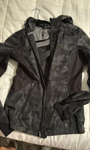 Windbreaker thumbnail 1