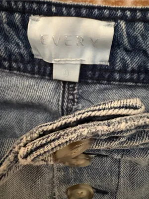 High-Rise Wide Leg Button-Fly Jeans in Faded Blue thumbnail 3